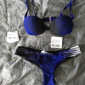 BNWT La Perla Voyage purple bikini swim suit set